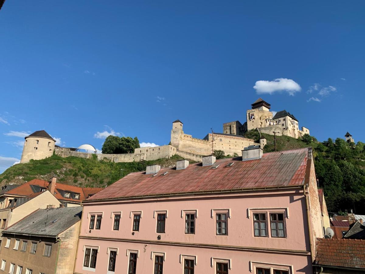 Trenčín Penzion Deloris מראה חיצוני תמונה